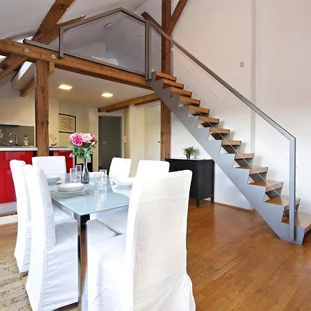 Vltava Penthouse *