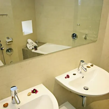 Vltava Penthouse *