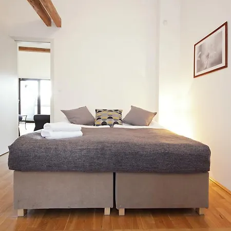 Apartment Vltava Penthouse Prag
