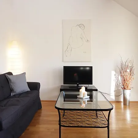 Vltava Penthouse Apartment *